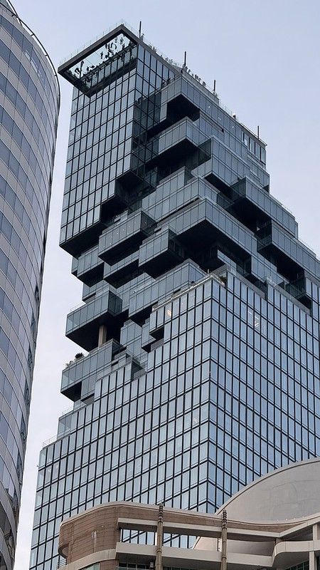 The King Power Mahanakhon Tower it looks lie it has chunks missing from it